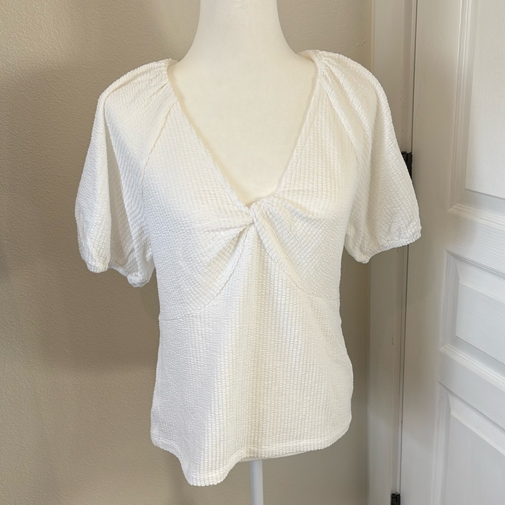 LOFT Seersucker Twist Puff Sleeve Top - NEW